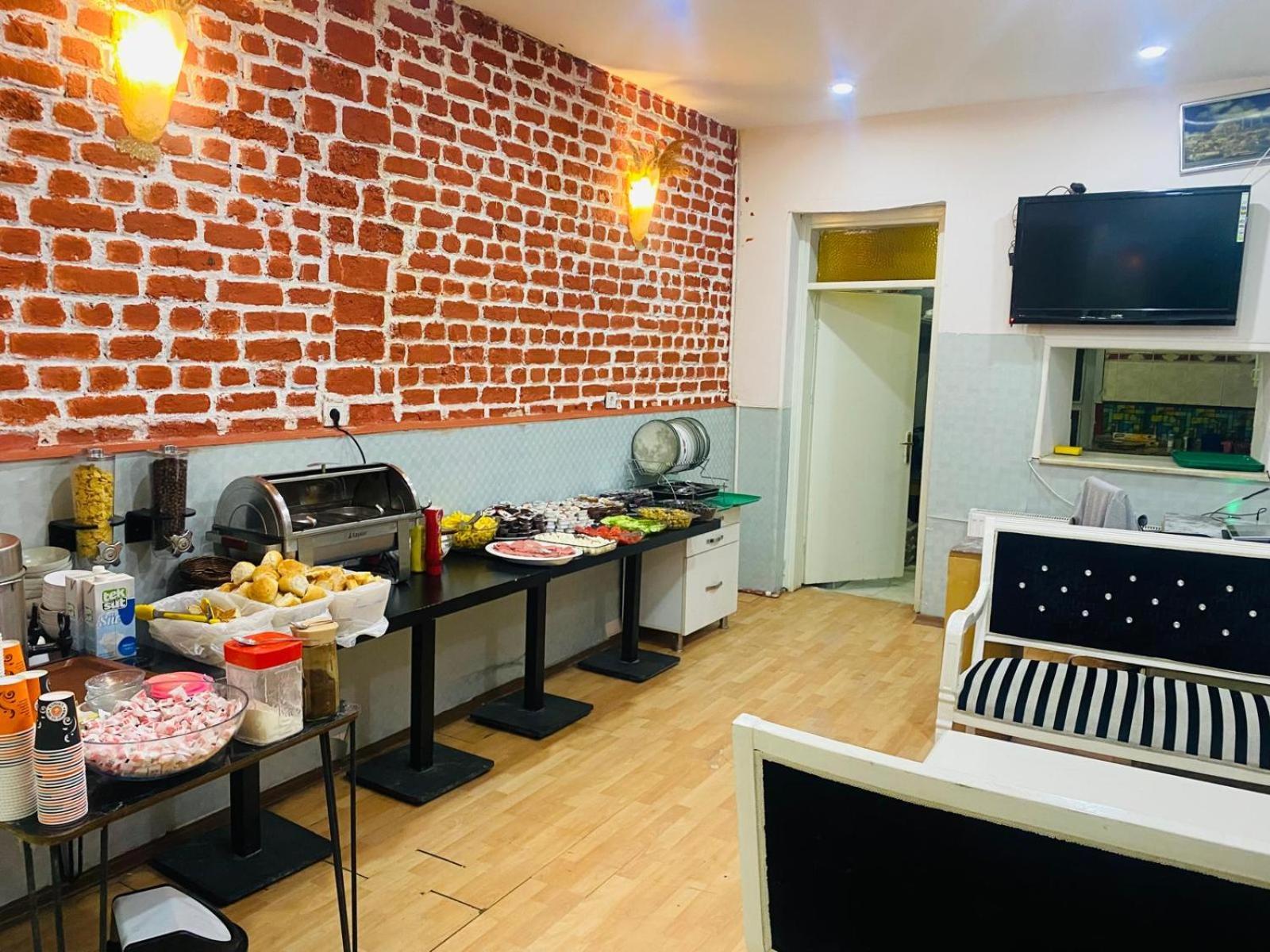 Taksim Centre Hotel Истанбул Екстериор снимка